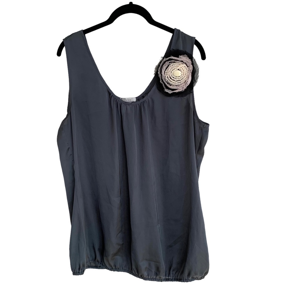 Lilly Lou Sleeveless Lightweight Blouse Raw Edge Fabric & Pearl Rosette G Size L